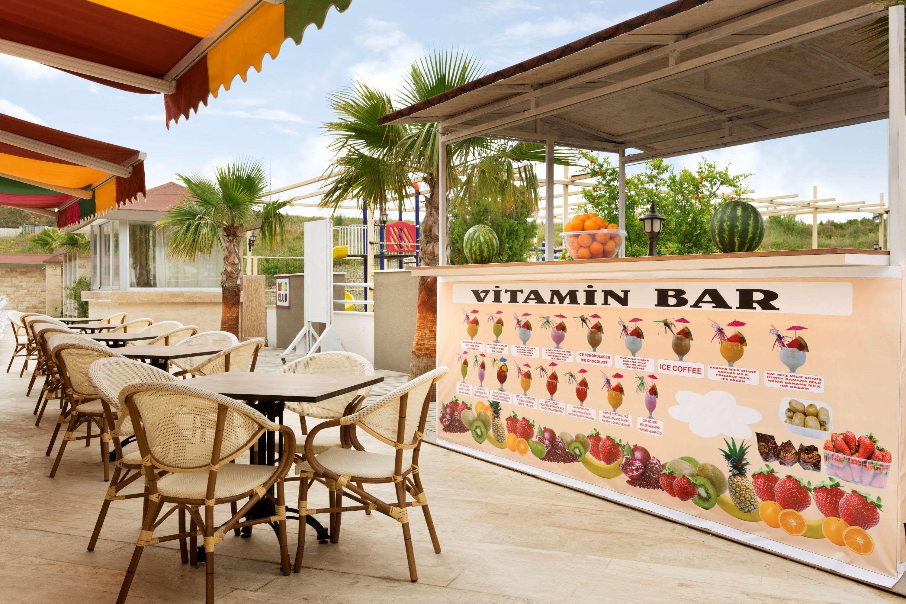 Ramada Resort Side Exterior foto