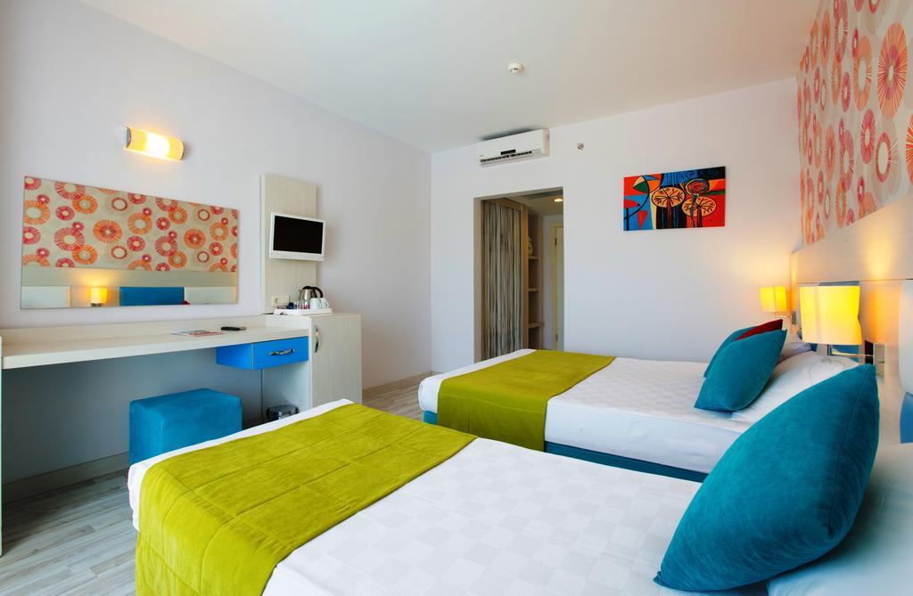 Ramada Resort Side Habitación foto